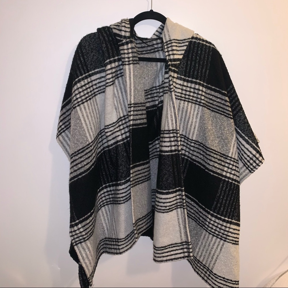 Express short sleeve sweater with hood